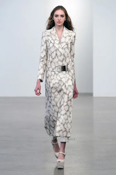 Look 1